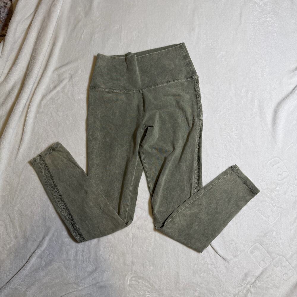 Aerie Chill Play Move Sage Green Leggings Earthy 90s Lace Medium Cotton - Picture 2 of 6